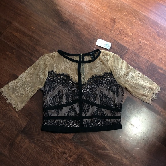 Lace Crop Top - Picture 1 of 3